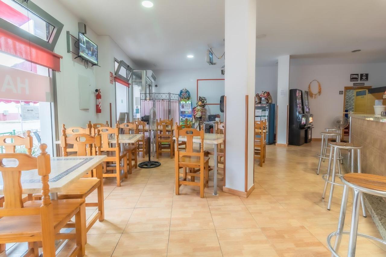 Albergue Rojo Plata Torremegía 外观 照片